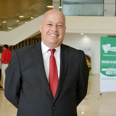 Periodista y reportero con énfasis en programas de opinión. #CarlosAguirreNoticias #CarlosAguirreReporta