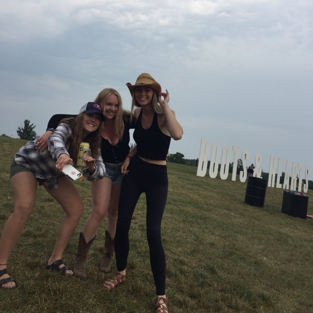 Hilvoithh's profile picture. BScN in progress:)) || OC TILL I DIE ||