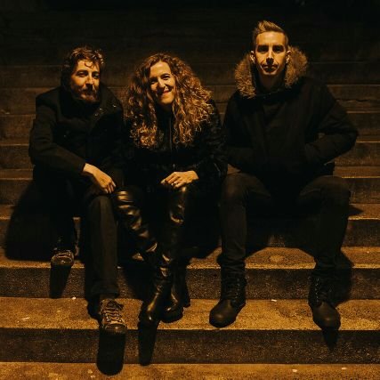 We're a hardcore breakbeat/rave production trio releasing tracks on vinyl and digital.
https://t.co/I0m2Ro1bbl
https://t.co/IRcXbkenIO