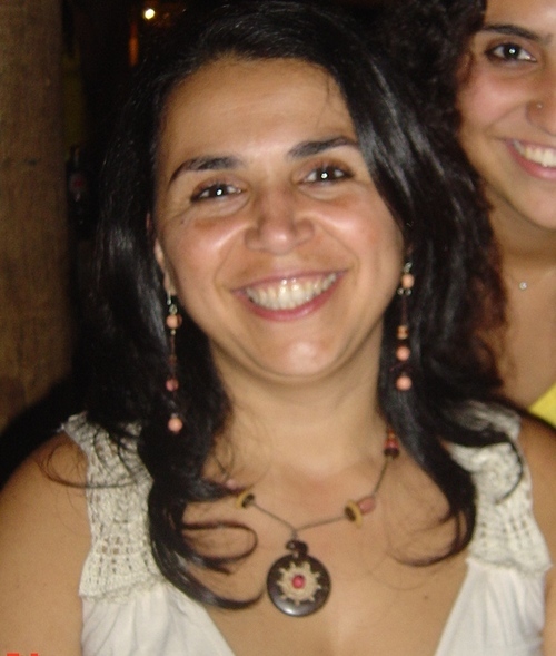Psicóloga, Assessora Parlamentar na 
ALMG.  Viver a vida de forma ética e em busca da felicidade!