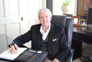 Helps real estate professionals with PR, marketing, sales and organization towards production.