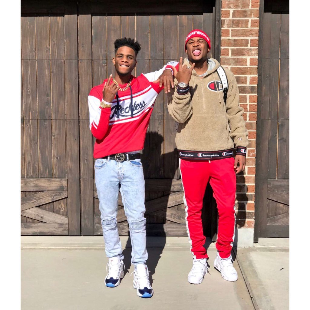 Ar’mon and Trey fan page😁😍💙 we’re brothers we’re happy and we’re singing and we’re colored🤘🏾🙎🏾♂️🙎🏽♂️