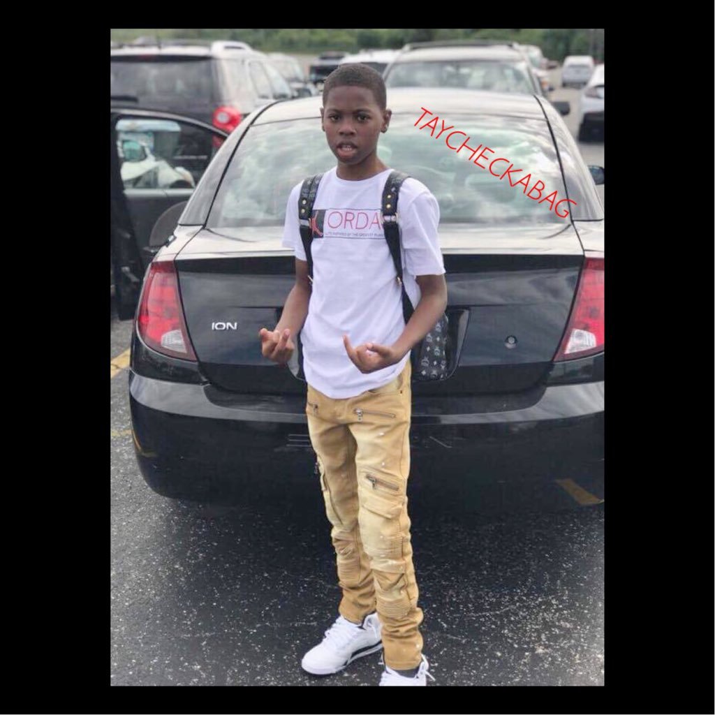 ADD ME ON THE SNAP letayveon_23 SUBSCRIBE TO MY YOUTUBE https://t.co/Gca7LD5GSo⛹🏽🎮
