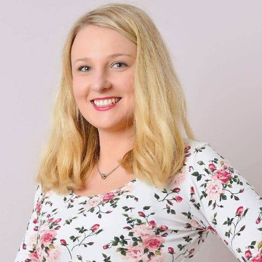 english_adriana's profile picture. Are you ready to start speaking in English?
Get your free speaking guide and start today