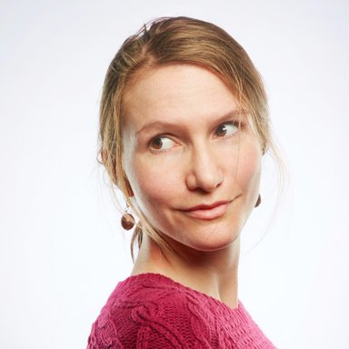 Spécialiste en didactique visuelle & travail collaboratif. Humain préoccupé par les défis de l'anthropocène, féministe, rat de bibliothèque.