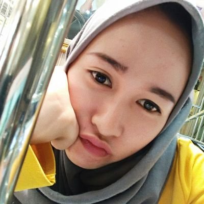 Hanya untuk bersenang-senang
🎐Pisces
Seorang ibu rumah tangga beranak dua