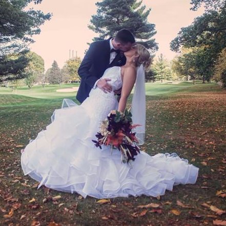 AshleyBatterbee's profile picture. 