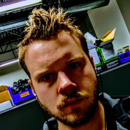 I play with toy soldiers like how the cool kids do.
WH40K & minis YouTuber & Twitcher