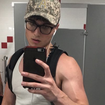 Bergen Community, medical field. New to Twitter. NHS17🏋🏻♂️🥁