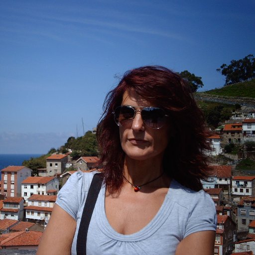 M'agrada molt, ser professora!! M'agrada molt, el mòn grecollatí!!! A més a més, és molt interesant l'ensanyamente de la filosofia...!!!
😉❤️❤️🤣