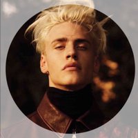 ╺ Ꮇᴀʟᴄᴏʟᴍ Fᴀᴅᴇ. (@desolatewarlock) 's Twitter Profile
