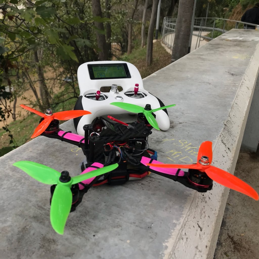 Miedomeda_FPV's profile picture. Drone FPV Pilot !!! 
Take off & Fly & Flow
 #Drone #FPV #DRC #DRL