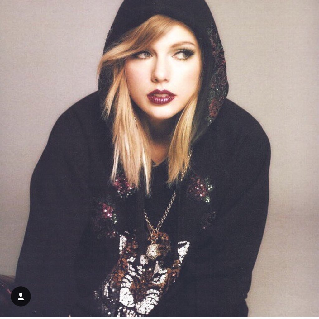 tswiftssmile's profile picture. I'll be the actress staring in your bad dreams⚡️