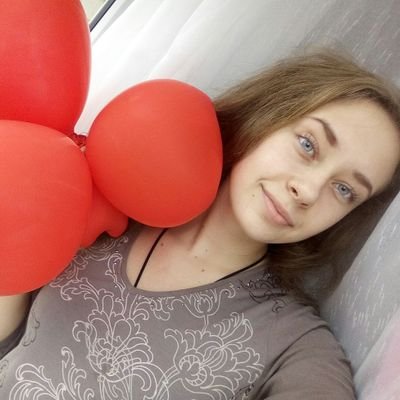 ivoloshynaaaa's profile picture. 