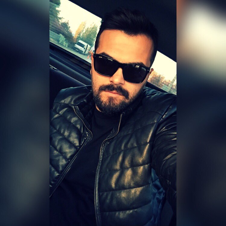 feyzi_tetik's profile picture. Hâlet-i ruhaniyem’dir kelâm ettiğim lisân! Ya o’nadır, ya O’nunla O’lana, ya Aşk’adır, ya da Aşk’la yanana!