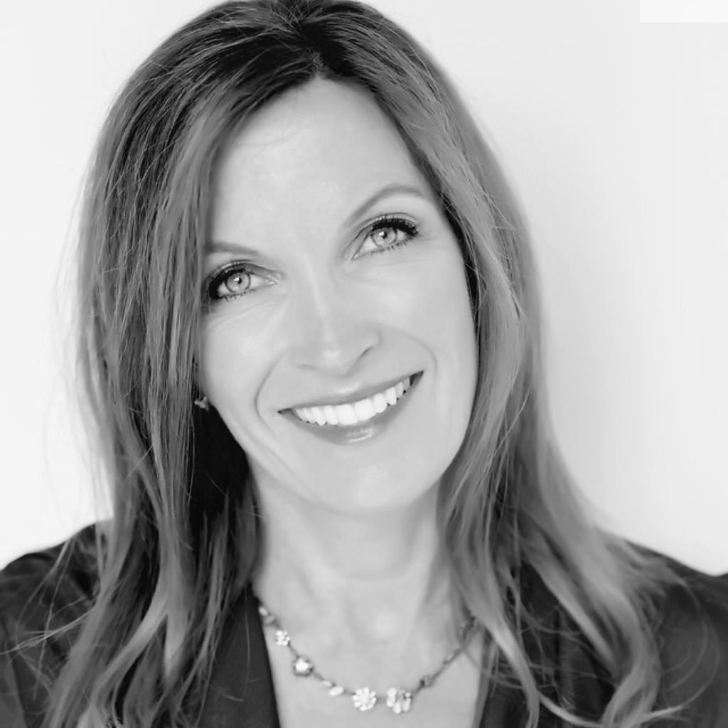 susaninlex's profile picture. Bluegrass Sothebys International Realty  •🌎 🇺🇸 🇮🇪