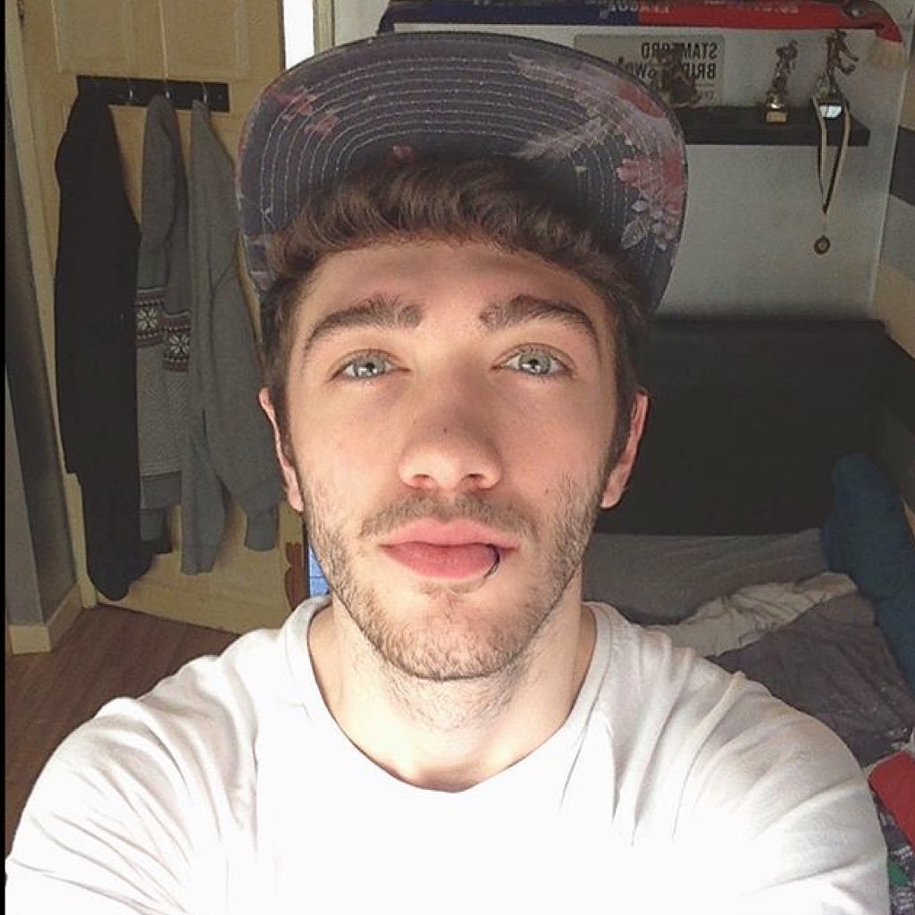dyl on twitter when booty is too much handle dyl on twitter when booty is too much handle
