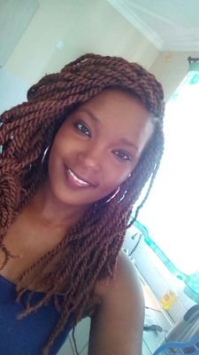 Mutindii's profile picture. Always dot the i's and cross the t's😎