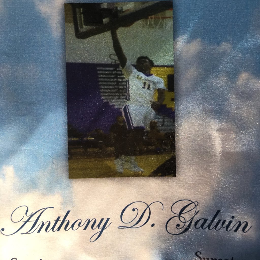 1LOYALJIGGA's profile picture. L⭕NGLIVEADUN♠BIPMALCOLM🤕LOVEYOUGRANNY❤LB4L👌🏾LONGLIVEMUH👼🏾 RIPMIKEY💉MISSYOULilGrama👵🏾😓FLYHIGHDUKE🅱️💲🕊BBAM⛹🏾FLYHIGHLILANT🤧