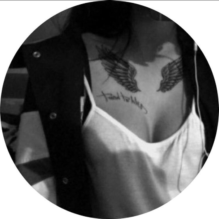 x___a122's profile picture. إننا مُدمنون الحديث عن ما ينقصنا ! لذلك ينقصنا الكثير ..