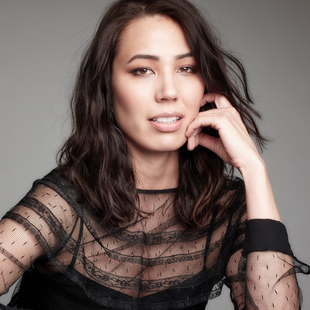 Michaela Conlin Profile