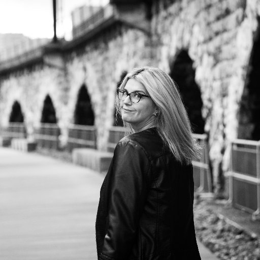 monikamingot's profile picture. Texter, translater, music addict, mom of two boys, indie author, independent, inspired. Head of content @linkgroup_ch.