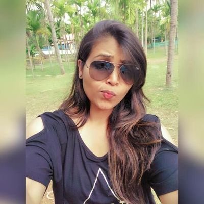 Farzana__R's profile picture. A girl with a mole on neck. A proud Indian. Fun loving. Travel lover. And truely believe in destiny...