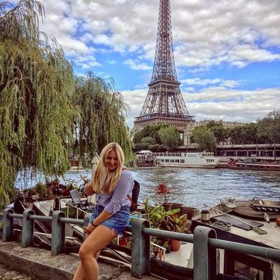 lizzifrank's profile picture. Creative Recruiter. Yorkshire girl at heart... usually found travelling, hiking or eating... insta; @lizzifrank