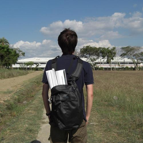 社会人１年目の大阪人です。
ワイワイガヤガヤ大好きなやつです。
第一印象「でかい！」言われる確率ほぼ100%！
趣味：観光地巡り・ぶらぶら散歩・読書・サッカー・ガンバ・ミスチル・ロンドン・フィジー・人・自然・風景・建築物

常に新しい自分になる！そんな挑戦的な人生にしたいです！！