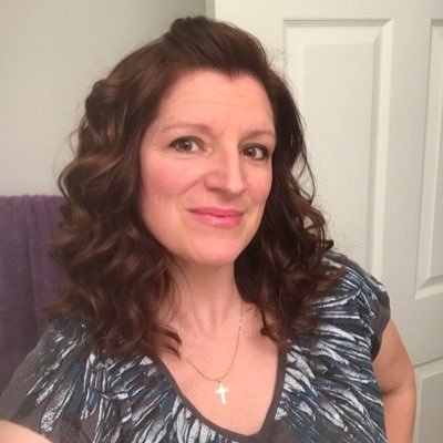 Suzee42935967's profile picture. 