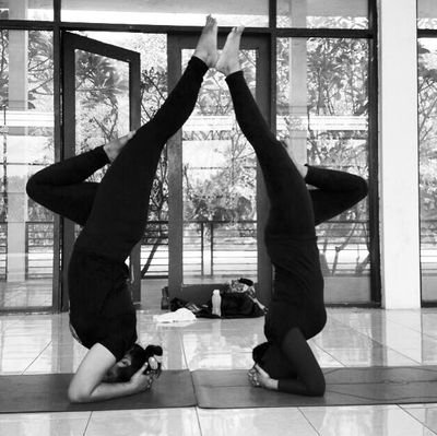 05bfc48e8d594cc's profile picture. mom wife daughter yogis