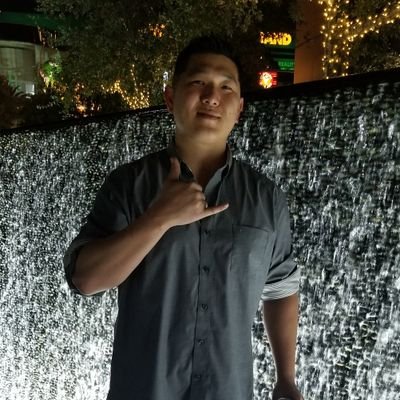 Just an asshole that is still working his full time job but has aspirations of financial freedom.
