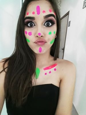 Digamos um tanto quanto intensa e totalmente lúcida (ou não)
Hogwarts graduate.