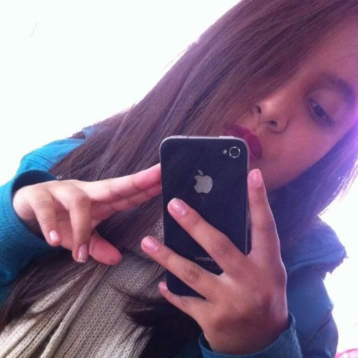 Adriiana_21_'s profile picture. 