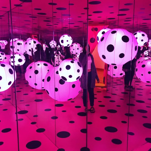 kaleidoscopt's profile picture. music art space and breakfast #BLM ❤️🧡💛💚💙💜🖤🤍🤎