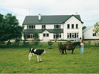 Bed & Breakfast**** situated beside Florencecourt Castle, Marble Arch caves Geo Park,Belleek Pottery Quality accommodation in Fermanagh central for touring