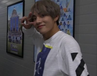 tTsql3gJQqLD6dW's profile picture. 