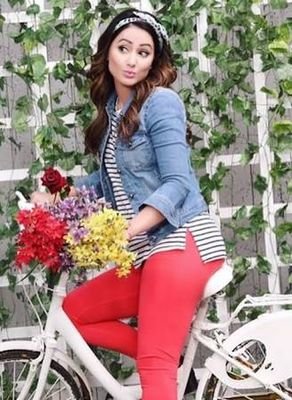 Don't follow life to seriously otherwise life take you seriously. Die hard fan of Aishwarya Rai. Hina Khan
#VOTE FOR HINA#