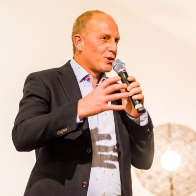 Directeur De Coolste Baan van Nederland, Olympisch-schaatser, NOS analist, Superbike coureur, Eigenaar pelletoutlet.nl, Gastspreker, Coach.