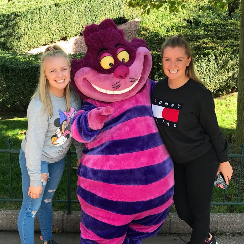 GeorgieLouSales's profile picture. PE Teacher