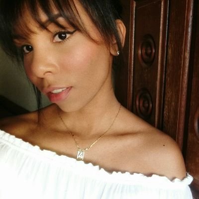 maariacaroliny's profile picture. vida, I trust you 🦋