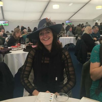 Glanbia branch Manageress!! Mother to two teenagers!! run marathons, cycle, spinning, gym, love outdoors....and having da crack😆 oh an a Deise supporter!