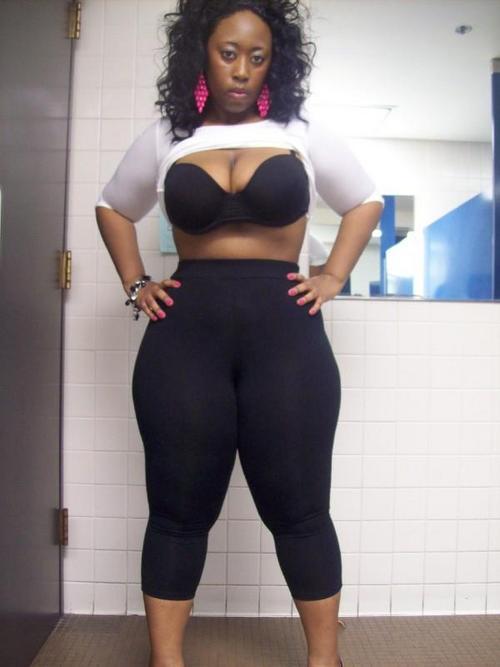 Im hard working, mother of one, i love my princess... iflirt ichat ilove ilovebigdudes lol