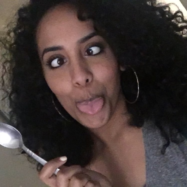 chick_is_SIK's profile picture. Who's that girl?