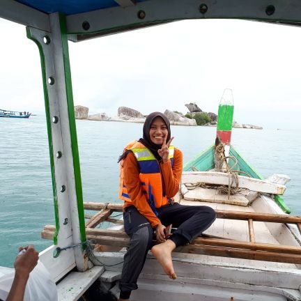 aaisyaah's profile picture. selalu berbahagia dan berusaha bahagiakan orang lain :D