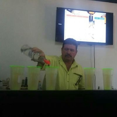 hjorgeluis's profile picture. Bartender , Nacido en San Carlos estado Cojedes, Democratacristiano 100 X ciento y de los TIBURONES DE LA GUAIRA Pa'encima...