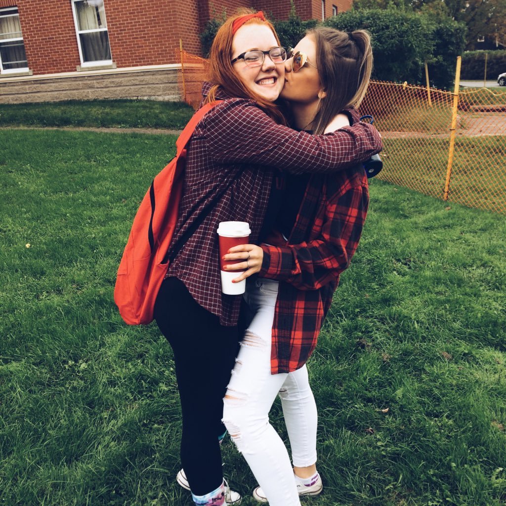 aly_tracey's profile picture. Acadia University 🅰️