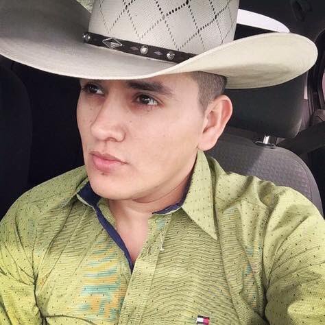soy de la hospitalaria sabinas coahuila. soy comerciante de modas para toda la familia!