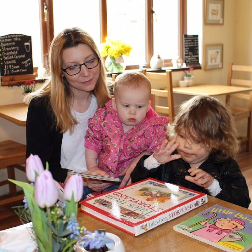 Lifestyle and Family Blogger. I am a mummy to 2 girls Mabel and Martha (aka Marbles).