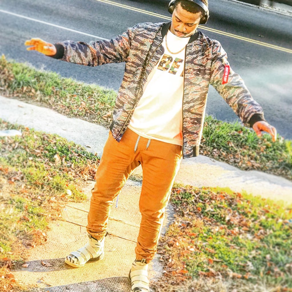 DropKickQwon's profile picture. 👻 Dgkskater_99  📷Kang_jay